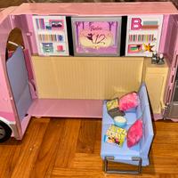 Partybus/camper Barbie