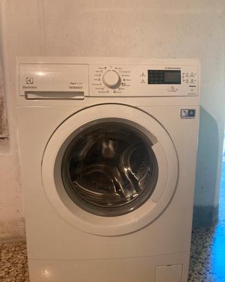 Lavatrice Rex Electrolux Slim Rws1062edw