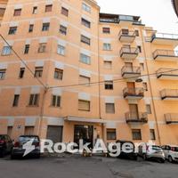 APPARTAMENTO DI AMPIA METRATURA IN STABILE SIGNORI