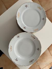 Servizio piatti in porcellana