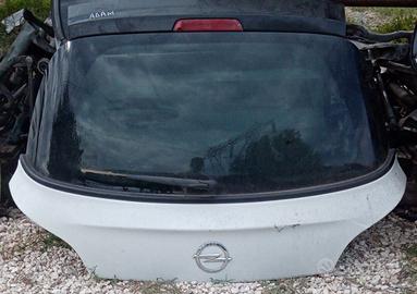 Opel Adam Portellone Posteriore