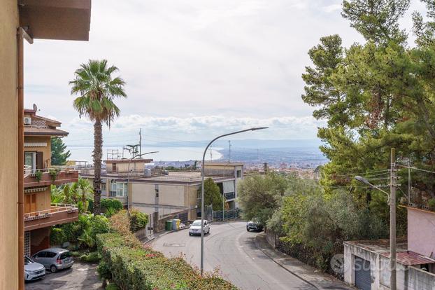 Prestigioso di 5 vani Residence Il Gazebo