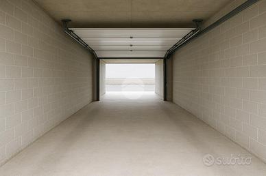 AUTORIMESSA A SERIATE