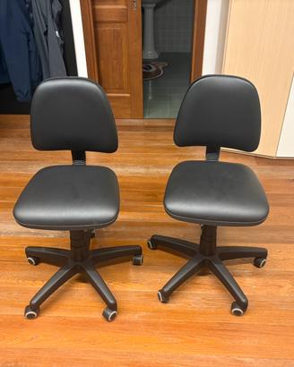 Coppia di sedie da ufficio/scrivania nere