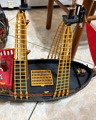 playmobil nave pirata,con personaggi e accessori