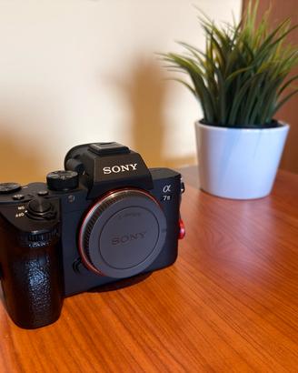 Mirrorless Sony A7III