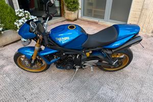 Triumph street triple 675