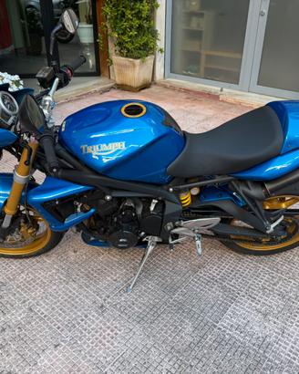 Triumph street triple 675