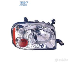 FANALE DESTRO PER NISSAN NAVARA PICK-UP 720 D22 02