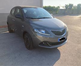 Lancia Ypsilon 1.0 FireFly 5 porte S&S Hybrid Gold