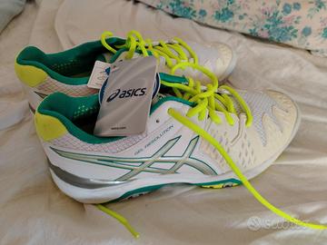 scarpe tennis nuove n. 41.5