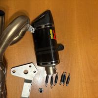 scarico akrapovic mt07