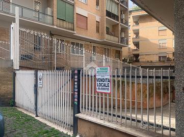 NEGOZIO A ROMA
