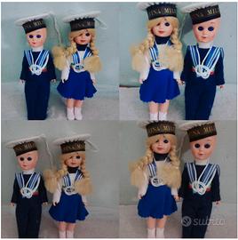 Coppia di Bamboline con divisa Marina alte 15 cm