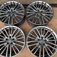 Cerchi in lega da 18 pollici alfa Romeo Giulietta