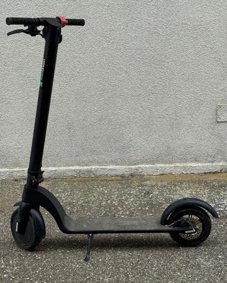 Monopattino elettrico E-SCOOTER X7