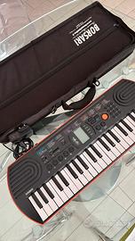 Tastiera Casio SA-76 con custodia e alimentatore