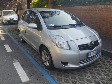 Toyota Yaris 1.0 sol 2008 Benzina