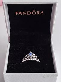Pandora Anello Disney Tiara Blu di Cenerentola 199