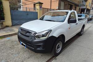 Isuzu dmax d max 1.9 td 163cv 4x2 gancio traino