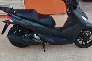 SCOOTER SYM HD 300 - Pari al nuovo, Tagliandato