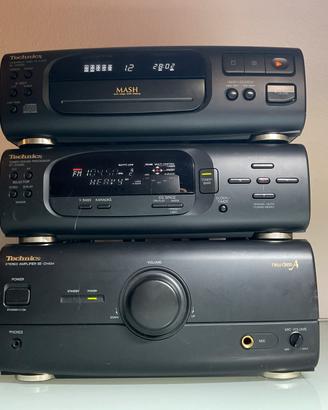 TECHNICS : Sistema Stereo Hi-Fi di Tre Elementi.-