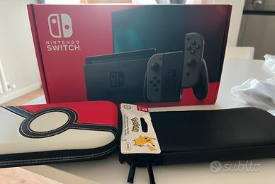 Nintendo Switch V2 (2019) Come Nuova + 2 Custodie