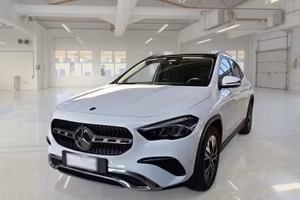 MERCEDES-BENZ GLA 180 D PROG ADVANCED CROSSOVER