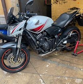 Honda hornet 600