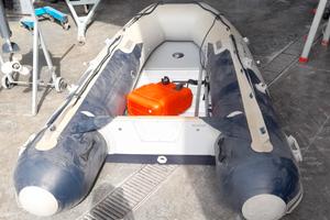 gommone 3m + Yamaha 9.9 2 tempi