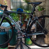 Bici da corsa Bianchi Oltre XR2  Elettronico Di2