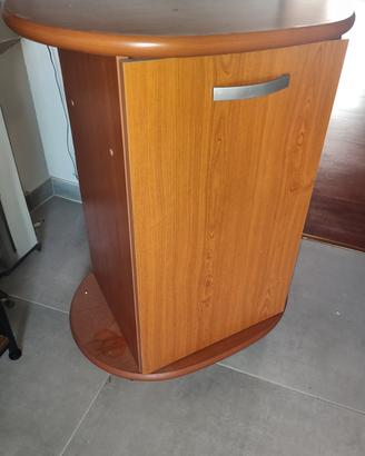 mobiletto porta-tv con rotelle. cucina camera sala