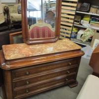 Gruppo comò e comodini in massello anni 70