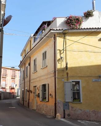 Casa indipendente a tre livelli