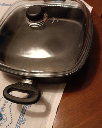 Pentola Casseruola Eurolux NUOVA con coperchio 28c
