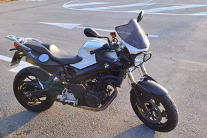 BMW F800R anno 2011 - 31.000 km - 64kw (87 cv)