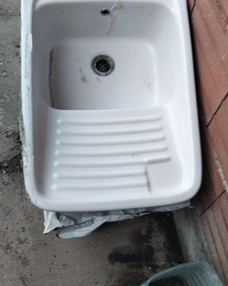 Pila in ceramica