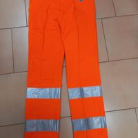 Pantaloni alta visibilità invernali, 8 euro.