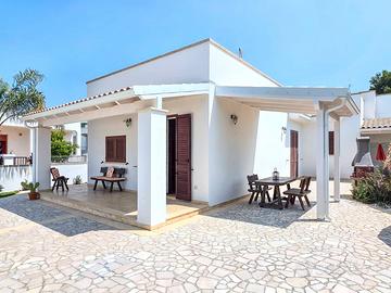 A circa 600m dal mare, 2moderne vill. 4-6p mancave