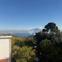 6 LOCALI A NAPOLI