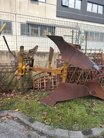 Aratro voltaorecchio