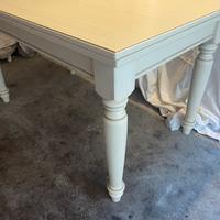 Tavolo e sedie legno bianco decapato