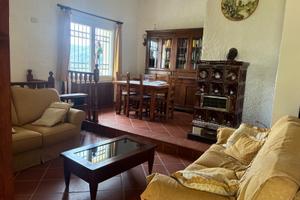 Casa in via rodiamo 3848 .libera la d arredata