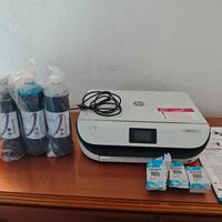 Stampante HP 5032 con cartucce e inchiostri