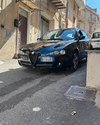 Alfa romeo 147 accetto  scambi
