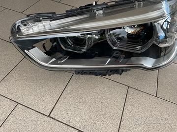 Faro sx bmw x1