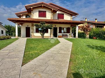 VILLA SINGOLA A SACCOLONGO
