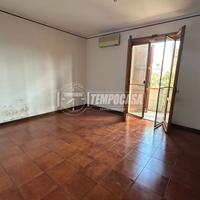 Villetta a schiera di testa in zona Piscina a Form