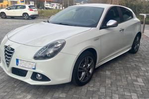 Alfa Romeo Giulietta 2.0 JTDm Distinctive