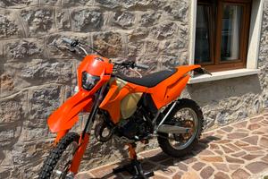 Ktm exc 125 targato (15 ore motore)